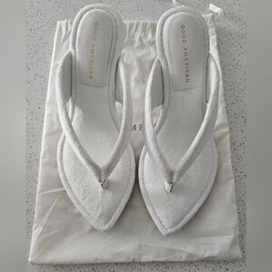 NWOB Good American Cinder-F*cking-Rella Wedge Sandal- White Terry